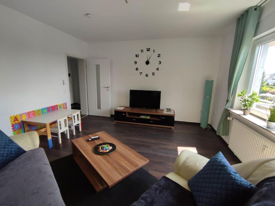 Neu Sanierte 2-zimmer