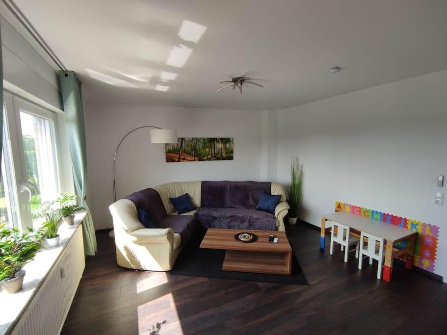 Neu Sanierte 2-zimmer
