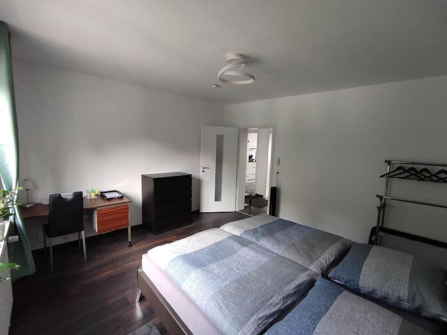Neu Sanierte 2-zimmer Apartment *